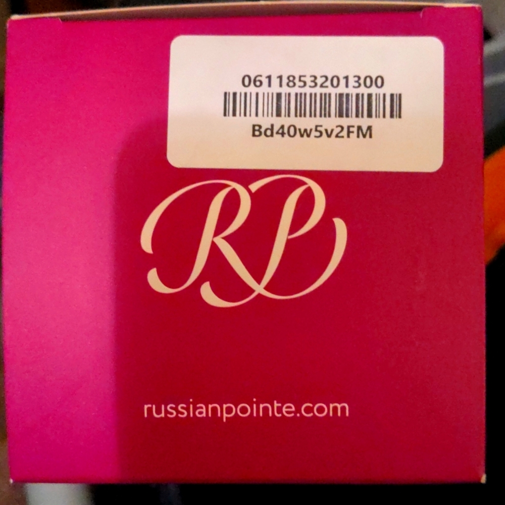 Ballet pointe shoes new Bravo